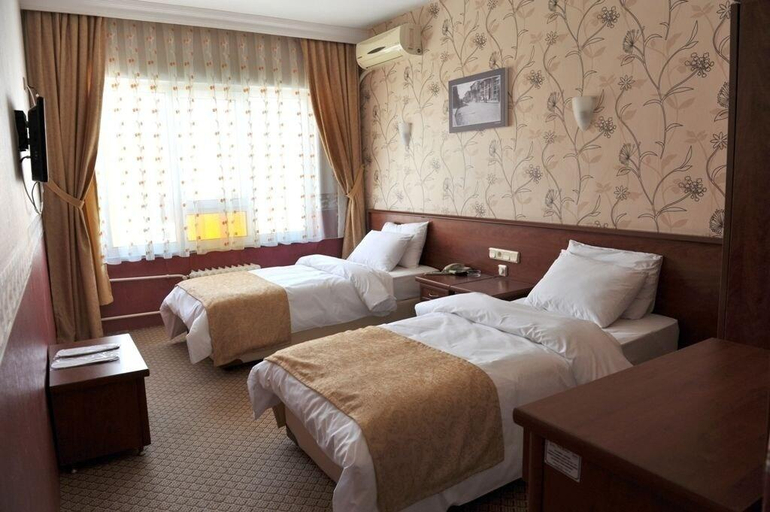 Bedroom 2, Saray Hotel, Merkez