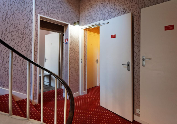 Public Area 3, Cit’Hotel BEAUSÉJOUR, Manche