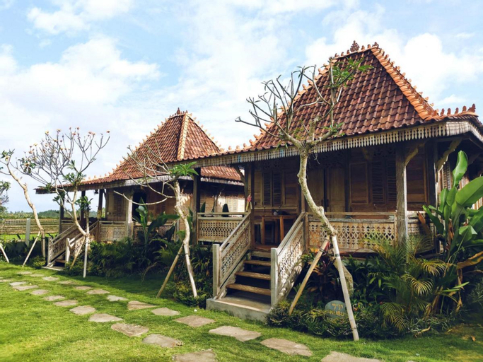 Exterior & Views 14