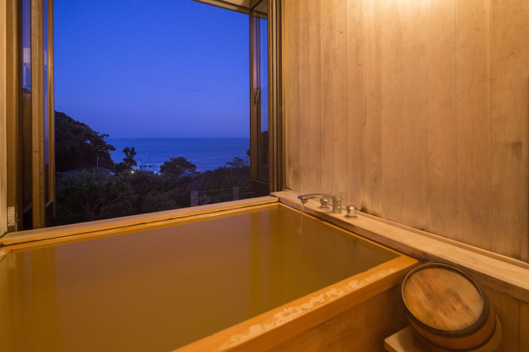 Bathroom 4, Isaribi, Higashiizu