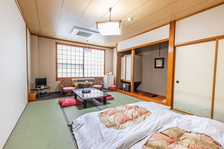 Bedroom 3, Hotel Azumashiya, Kuroishi
