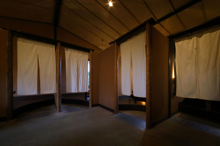 Public Area 2, Oyado Uchiyama, Itō