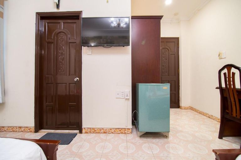 RedDoorz Plus near Nowzone Plaza, Quận 1