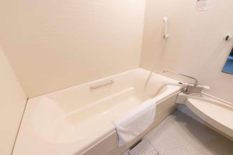 Bathroom 3, Toyota Prestige Hotel, Toyota