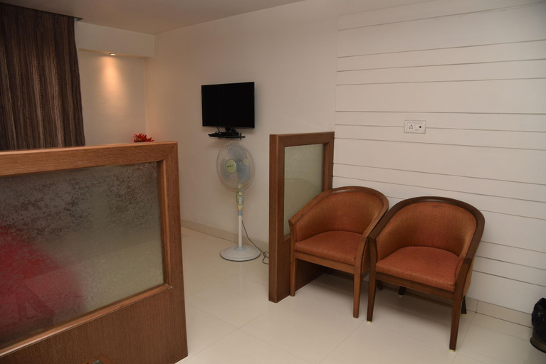 Bedroom 3, Hotel Rajhans Regent, Bhopal