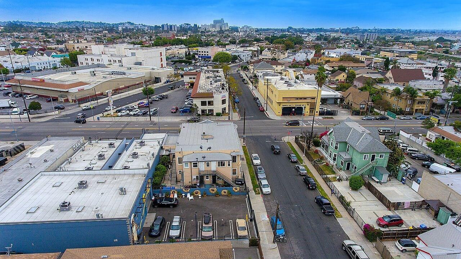 Exterior & Views 1, Pads On Pasadena Ave, Los Angeles