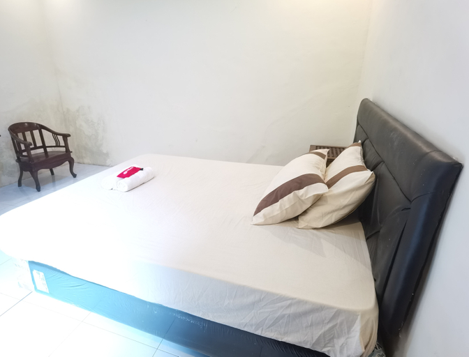 Bedroom 4, OYO 90191 Gufron Hotel, Kediri