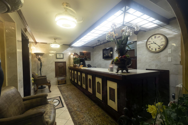 Public Area, Atrium Inn, Guilford