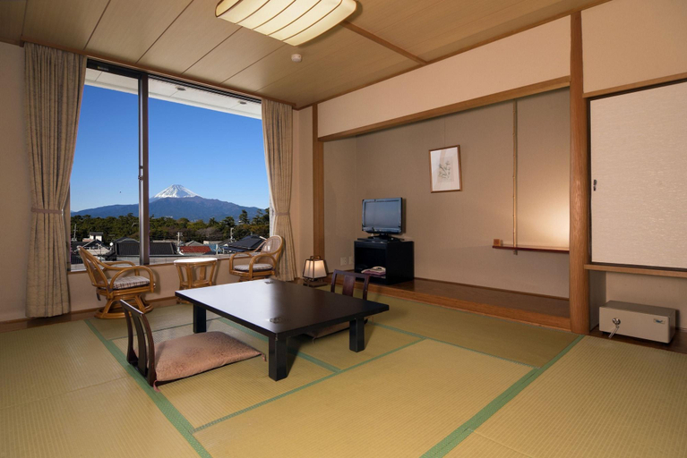 Bedroom 3, Kkr Numazu Hamayu, Numazu