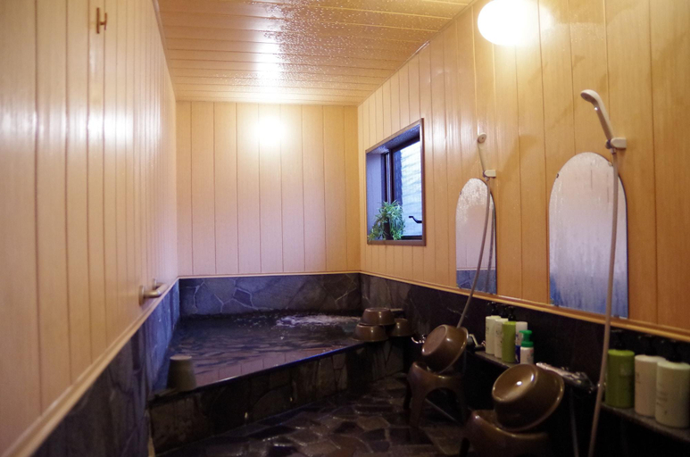 Bathroom 4, Ryoso Chatani, Kyoto