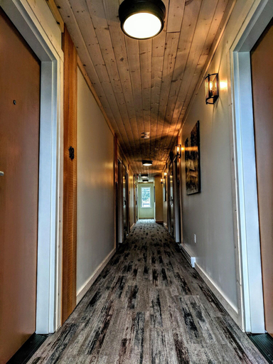 Public Area, Riverside Inn, Cowichan Valley