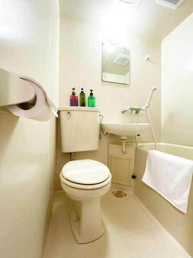Bathroom 4, Guest House com inn Hiroshima, Hiroshima