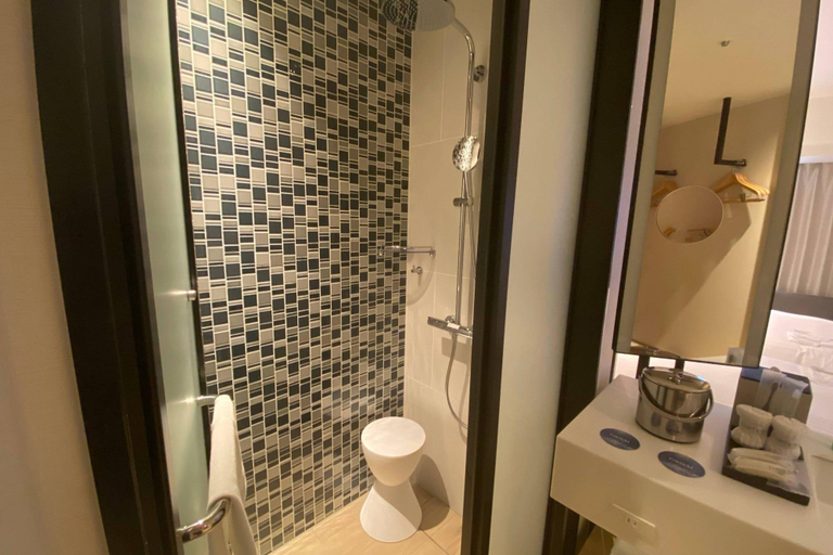 Bathroom 5, Fairfield by Marriott Osaka Namba, Osaka