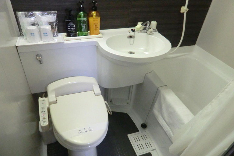 Bathroom 5, Azu Garden Nipponbashi, Osaka