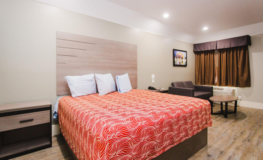 Bedroom 3, Palace Inn Beltway 8 and Westview, Houston