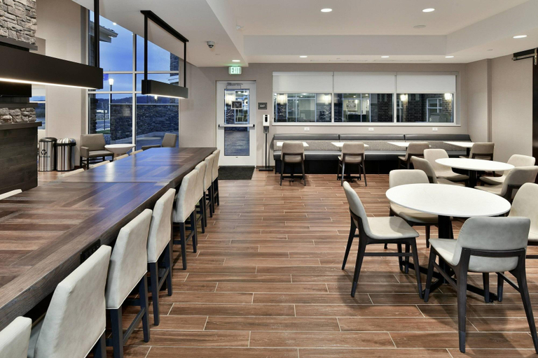 Food & Drinks 5, Residence Inn By Marriott Eau Claire, Eau Claire