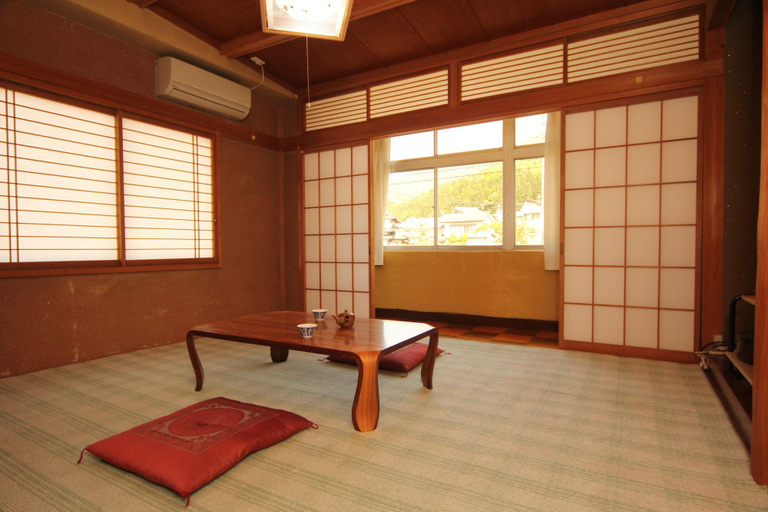 Bedroom 3, Minshuku Miyama, Yamanouchi