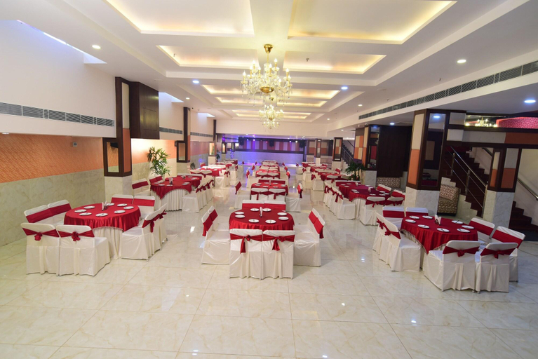 Food & Drinks 5, Hotel Swan, Sahibzada Ajit Singh Nagar