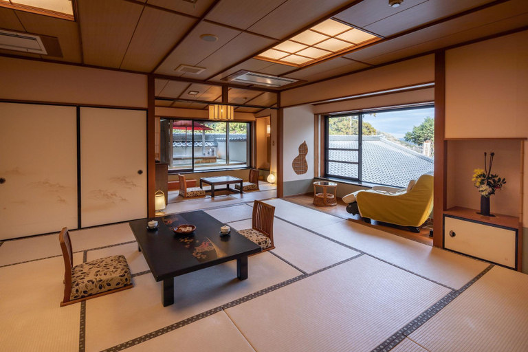 Public Area 4, Hakone Kamon, Samukawa