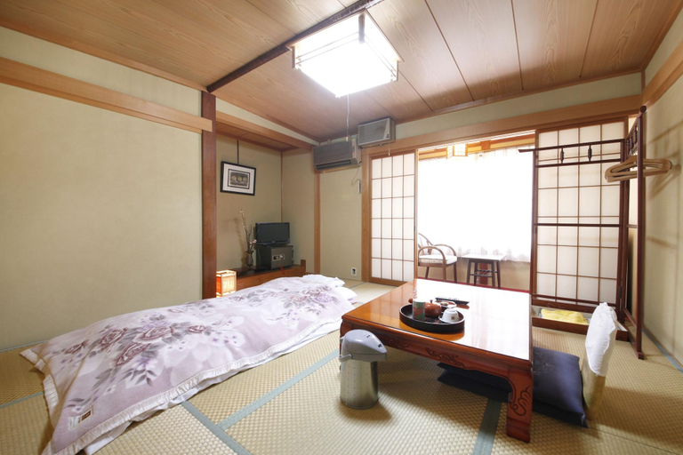 Bedroom 3, Yudanaka Seifuso, Yamanouchi
