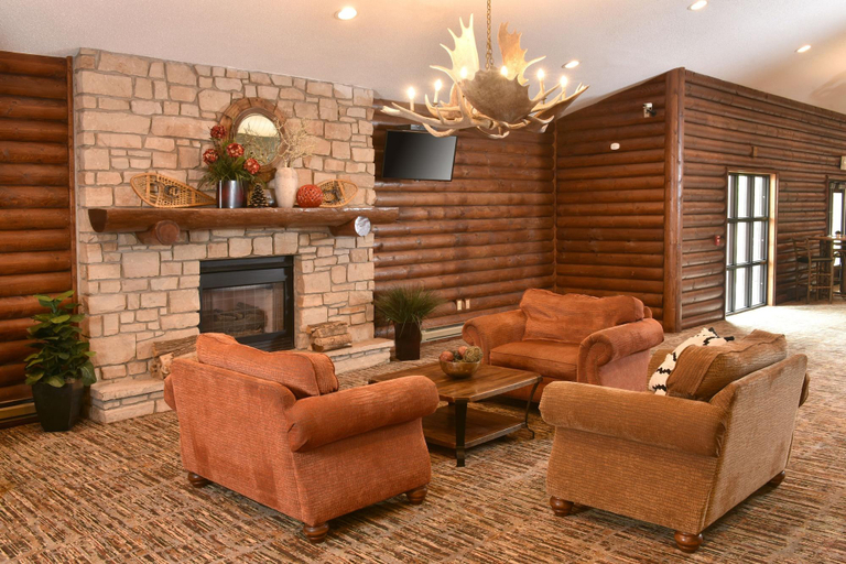 Public Area 2, Cedar Creek Hotel Wausau - Rothschild, Marathon