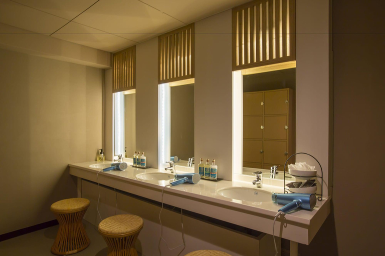 Bathroom 4, Hotel Hakuba Berghaus, Otari