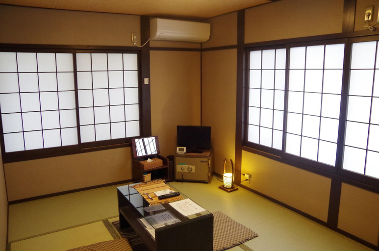 Bedroom 3, Ryoso Chatani, Kyoto