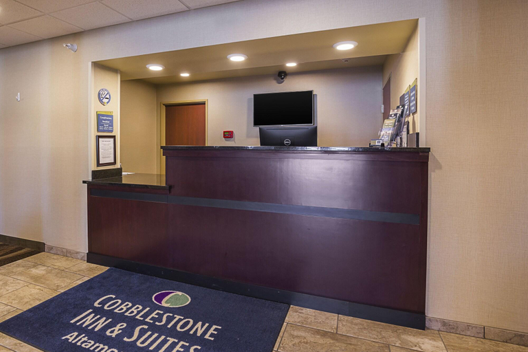 Public Area 2, Cobblestone Inn & Suites - Altamont, Effingham