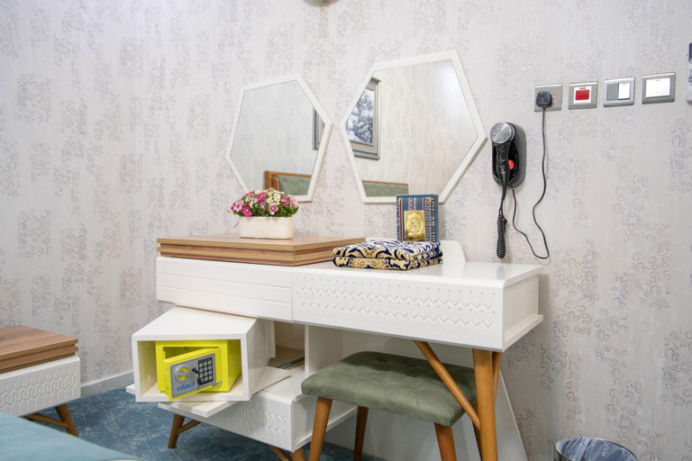 Bedroom 3, Viola Hotel, Jizan