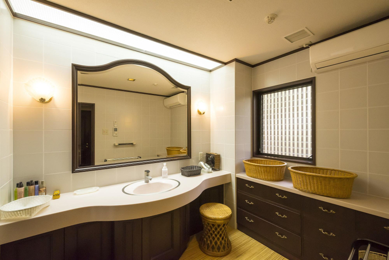 Bathroom 4, Ryotei Manyou, Nomi