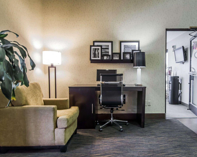 Public Area 2, BLANKENBAKER INN by IHG, Jefferson
