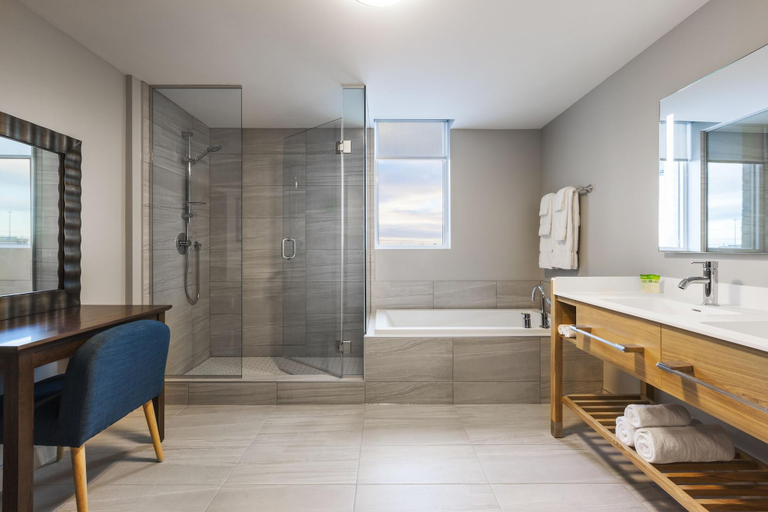 Bathroom 5, Imperia Hotel & Suites Boucherville, Lajemmerais