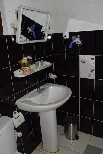 Bathroom 4, Elephant Rest Udawalawa, Sevanagala