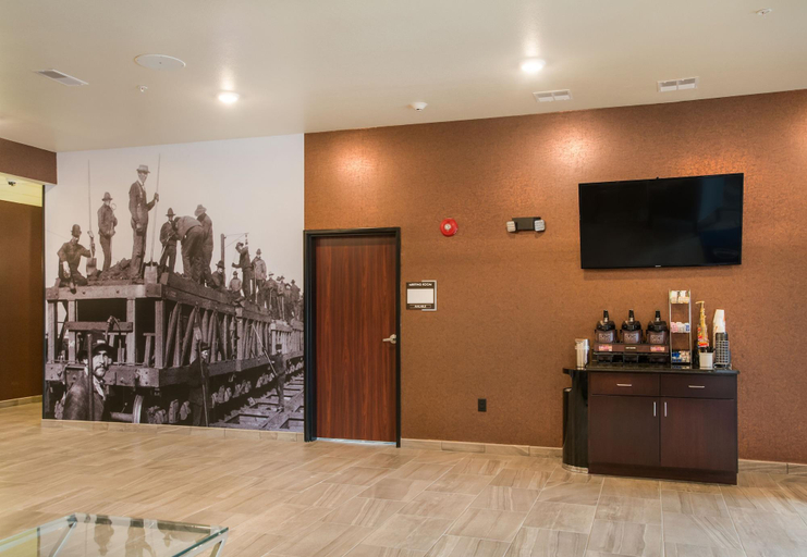 Public Area 2, Cobblestone Inn & Suites - Ashland, Ashland