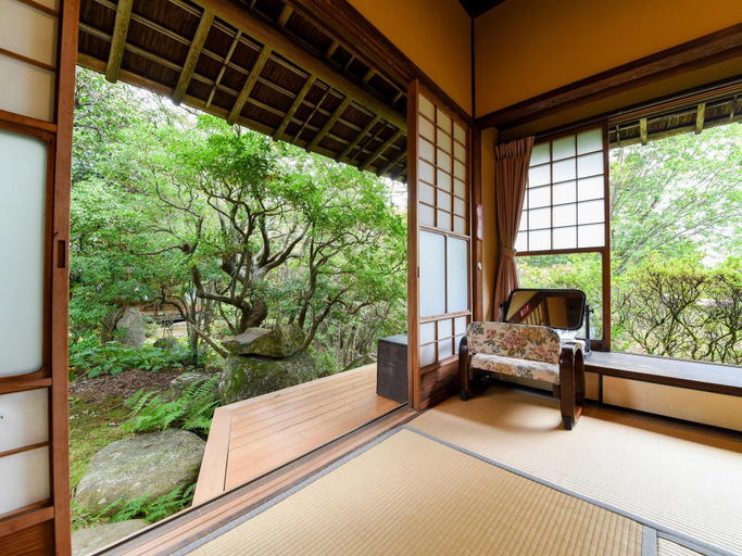 Bedroom 3, Nagataki, Nakatsugawa