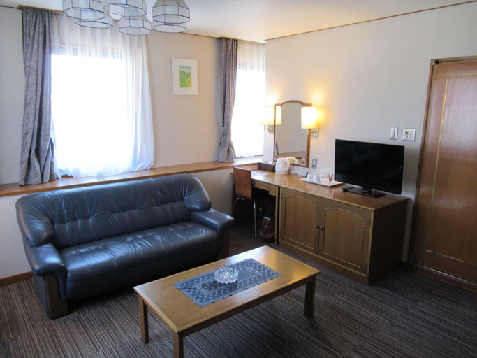 Bedroom 3, Center Hotel Mihara, Mihara