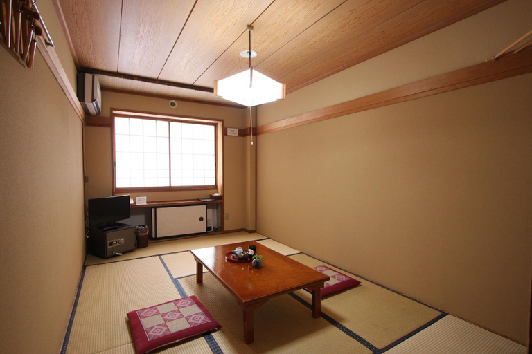 Bedroom 3, Ryokan Kawahiro, Nozawaonsen