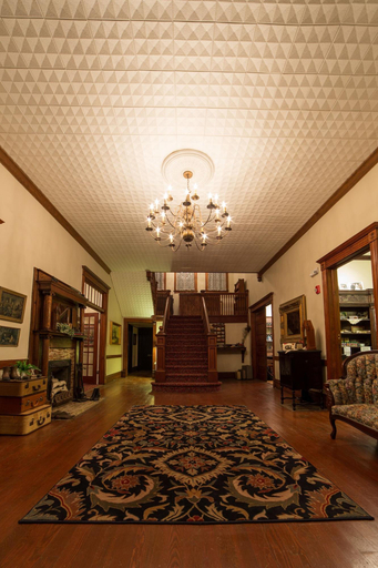 Public Area 3, Grand Victorian Inn, Barren
