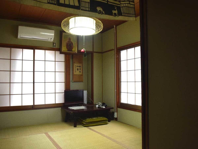 Bedroom 3, Yamabe Hotel, Tenri