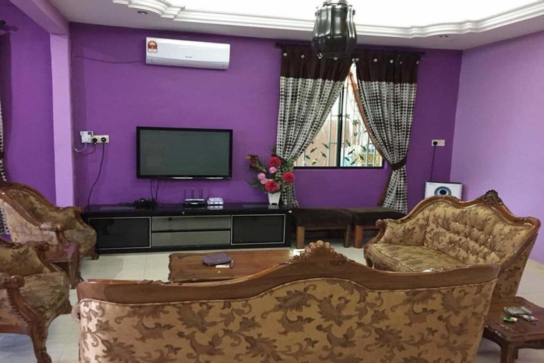 OYO 90214 Awani Homestay 1, Semporna