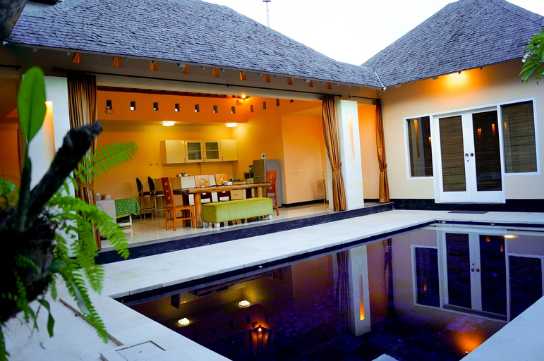 Swimming Pool 5