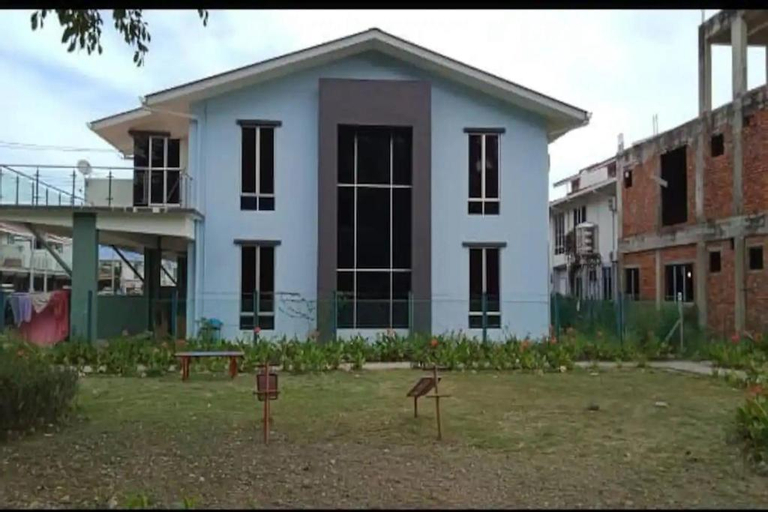 OYO 90215 Awani Homestay, Semporna