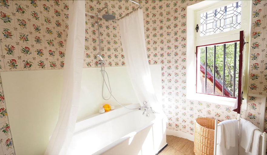 Bathroom 5, Les Chambres de Troussay, Loir-et-Cher