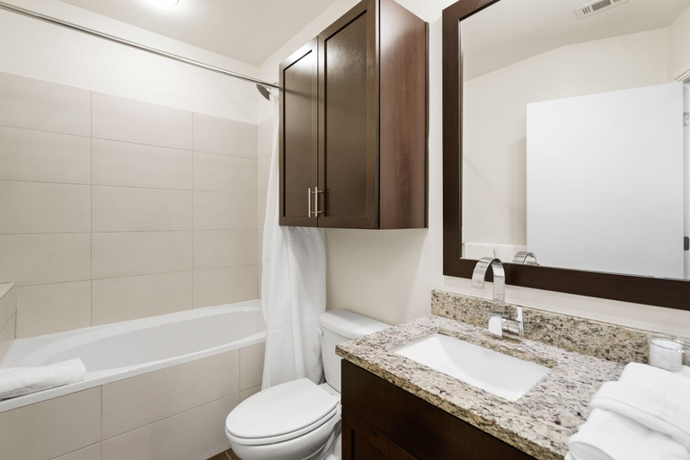 Bathroom 5, Kasa Lady Bird Lake Austin, Travis