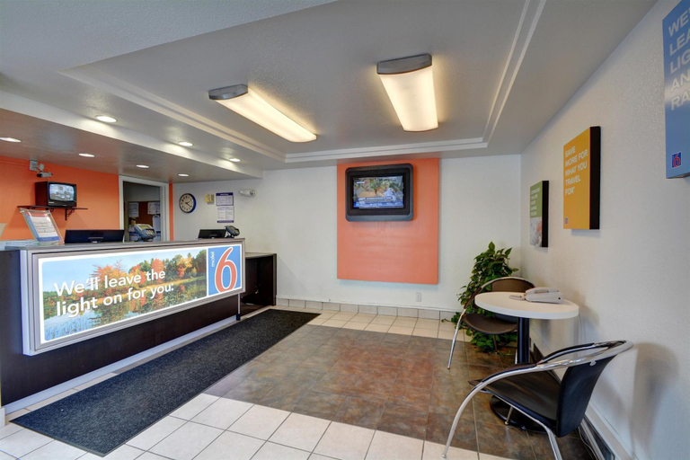 Public Area 3, Motel 6 Chicopee, MA - Springfield, Hampden