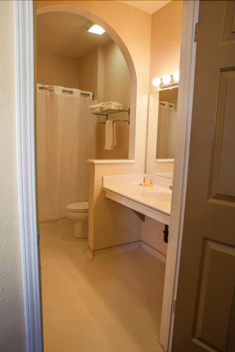 Bathroom 4, Marinwood Inn & Suites, Marin
