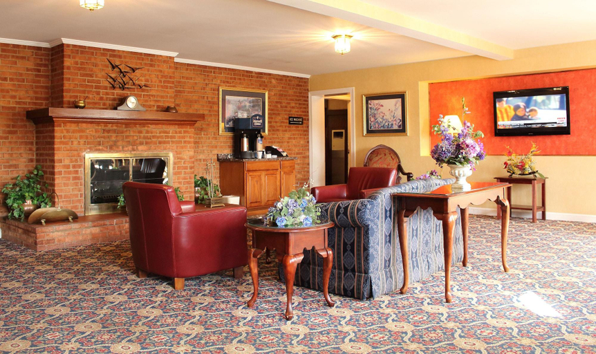 Public Area 3, Governor House Inn, Fairfax
