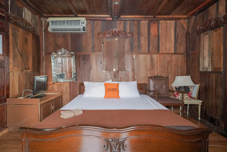 Bedroom 2, KoolKost Syariah near Senayan City, South Jakarta