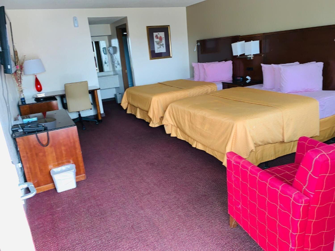 Public Area 2, Royal Inn & Suites, Wright