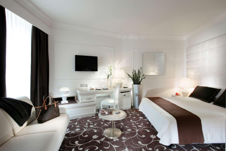 Bedroom 25